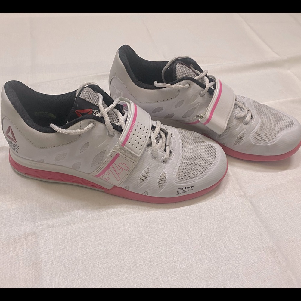 Reebok CrossFit lifters